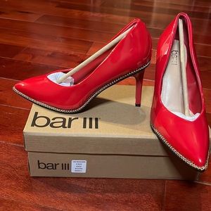 Red Patent Leather Pumps with a Gold chain detail , Size 7.5